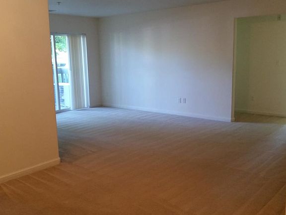 5th image of 792 Castle Valley Blvd APT A