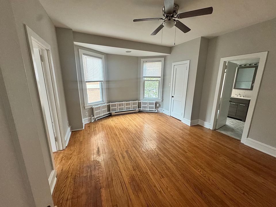 1st image of 307 W 18th St #2