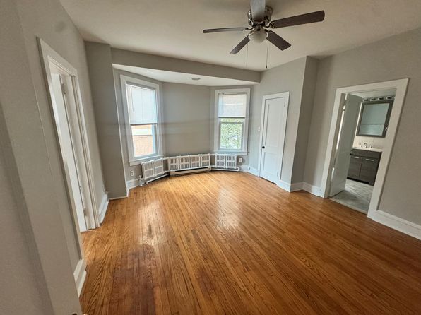 307 W 18th St #2