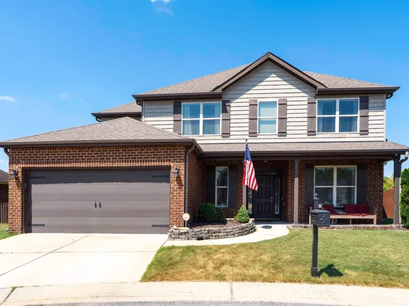 304 Creekside Cir, Pelham, AL 35124