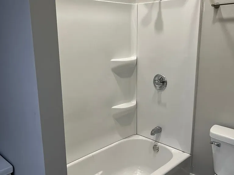 114 E Franklin St #2 — Photo 5