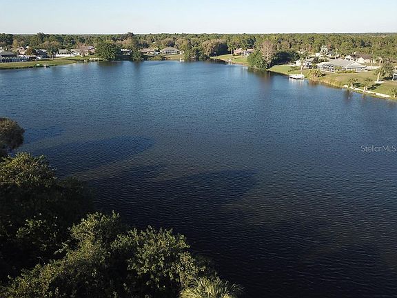 3rd image of 6492 Blueberry Dr