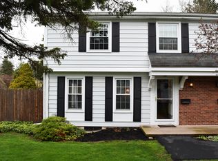 793 Hidden Valley Rd, Rochester, NY 14624