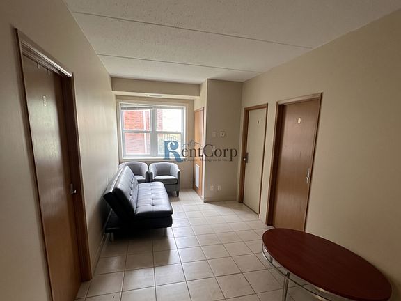 3rd image of 101 Lester St Unit 2