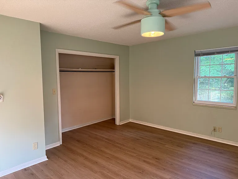 923 W Crest Rd — Photo 19