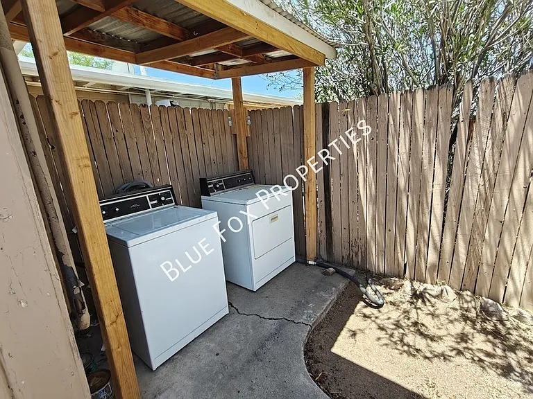 3241 E Bermuda St #2 — Photo 17