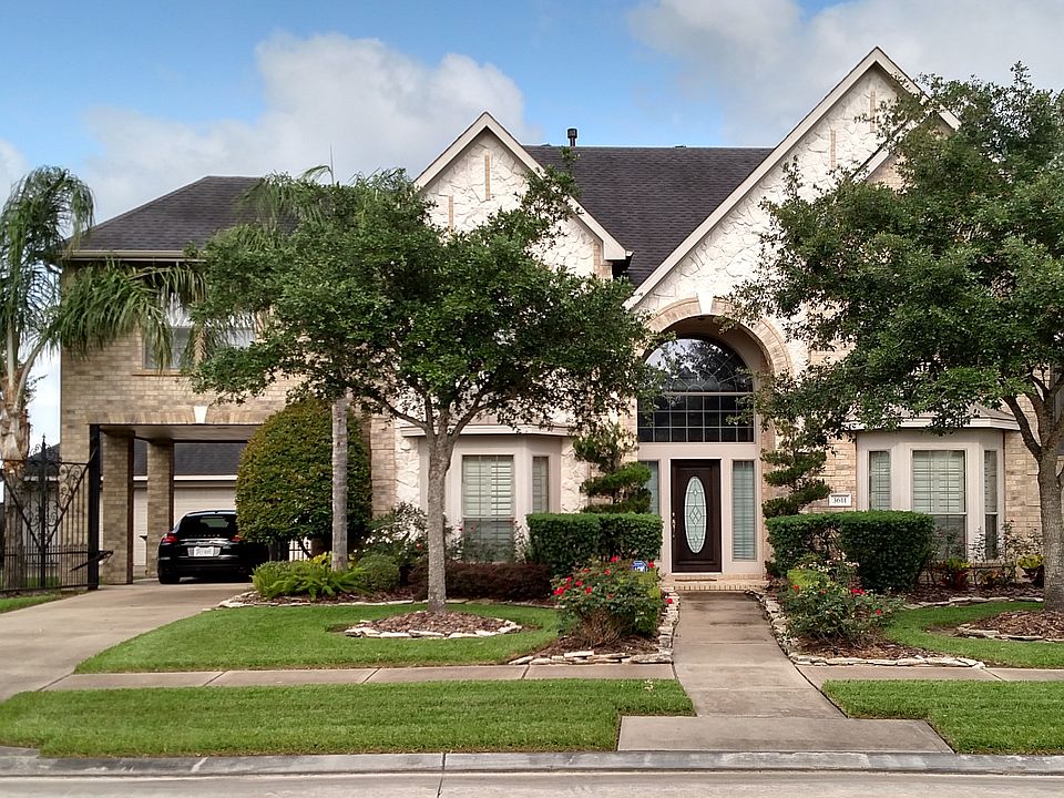 1st image of 3611 Willow Springs Dr