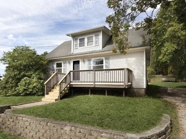 11 River Street, Griswold, CT 06351