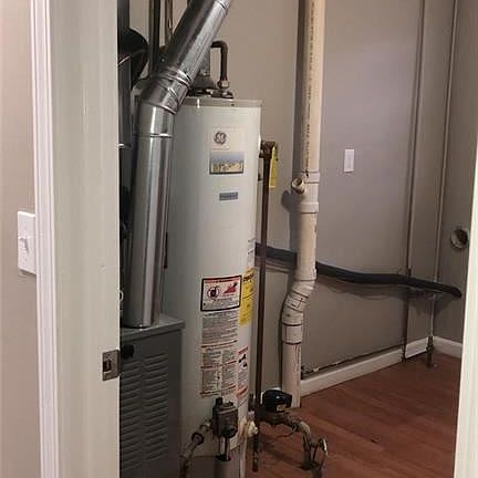 3rd image of 58460 William St