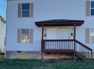 810 Gilmer Ave NW #810, Roanoke, VA 24016
