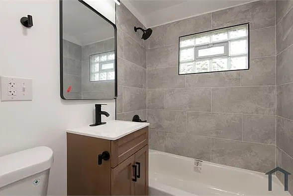 2 bed, $1,950 — Photo 4
