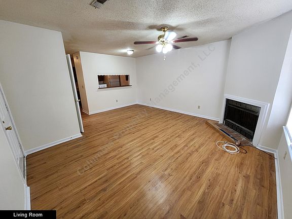 3rd image of 112 Leila Ln #B