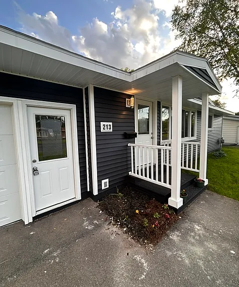 213 Sunflower Dr — Photo 3