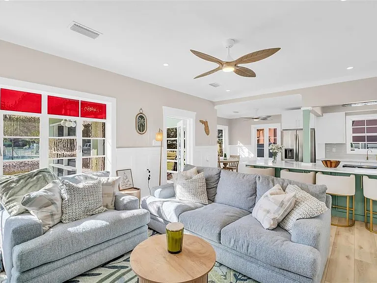 16613 Gulf Blvd — Photo 7