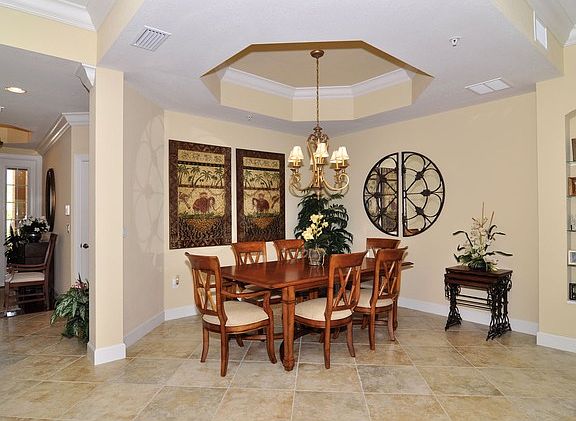 4th image of 10381 Glastonbury Cir