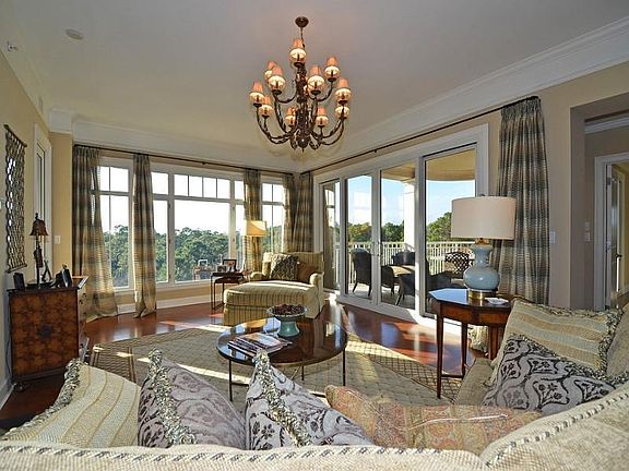 2nd image of 408 Kelly Plantation Dr Unit 412