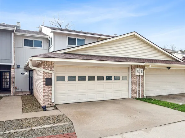 930 Shady Creek Ln, Bedford, TX 76021