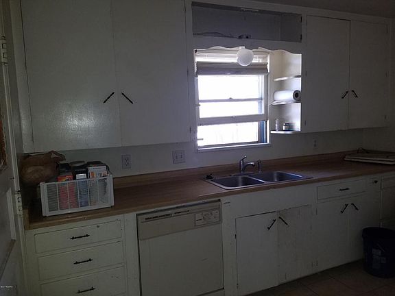 5th image of 3232 E Almartin St