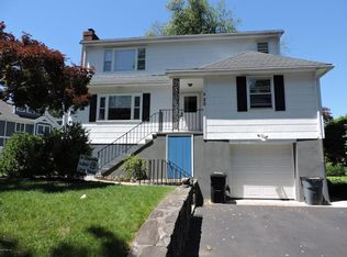 20 Hawthorne St S, Greenwich, CT 06831