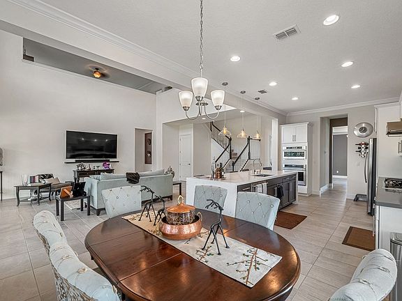 3rd image of 12527 Bovet Ave