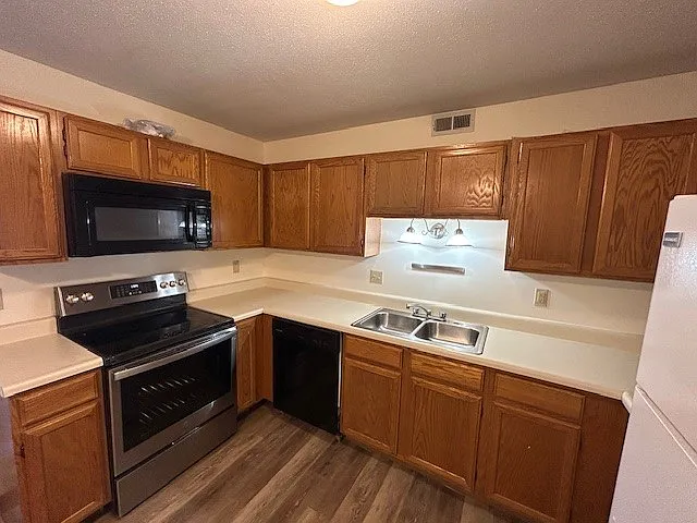 2542 Creve Coeur Mill Rd #7 — Photo 9