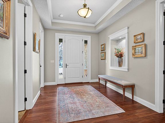 3rd image of 4211 W Kingston Cir