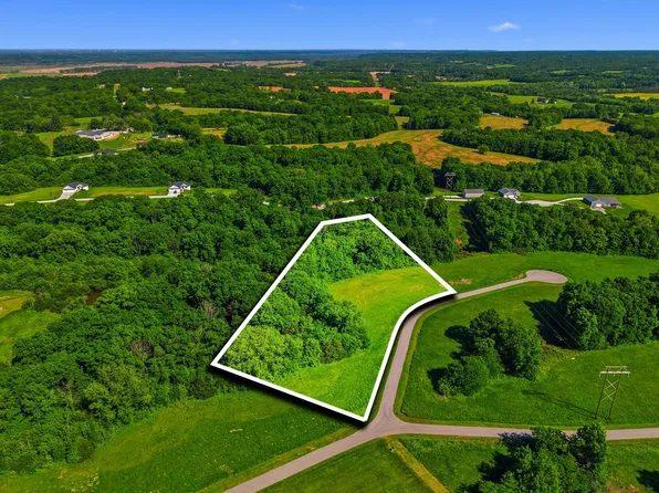 17 Starling Ct, Wooldridge, MO 65287