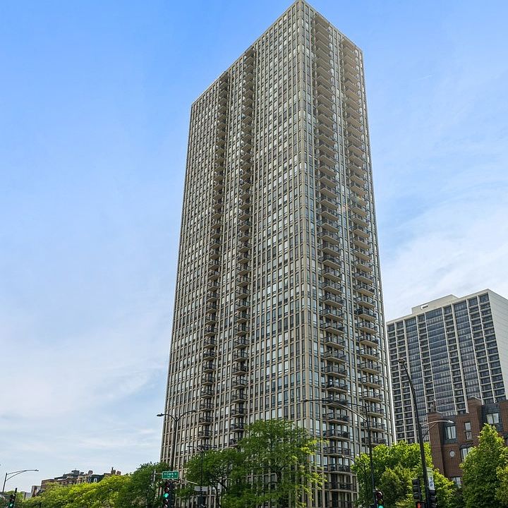 1st image of 1660 N Lasalle St #202