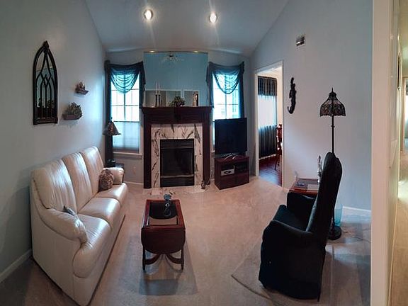 3rd image of 4005 S Crysler Ave APT 7
