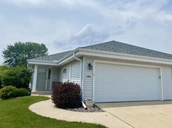 1861 Woodview CIRCLE, Port Washington, WI 53074