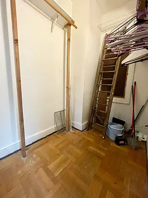 Rented by BRICK & GALO REALTY CORP | media 26