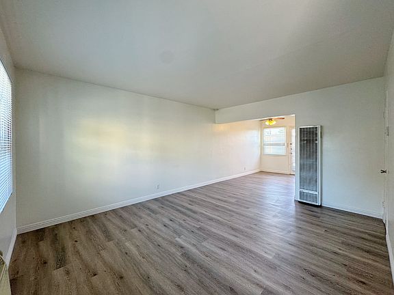 3rd image of 865 S Marengo Ave APT 10