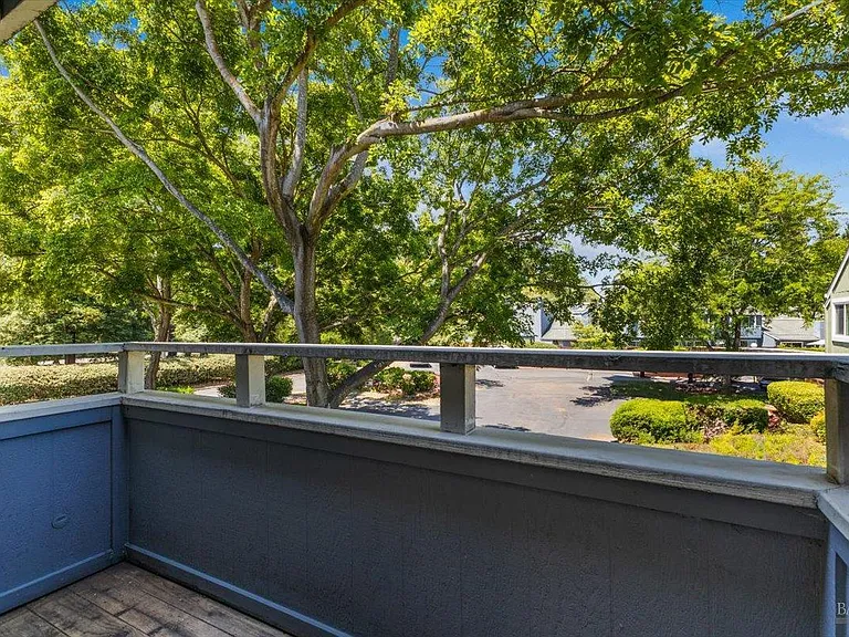 601 Racquet Club Cir — Photo 38