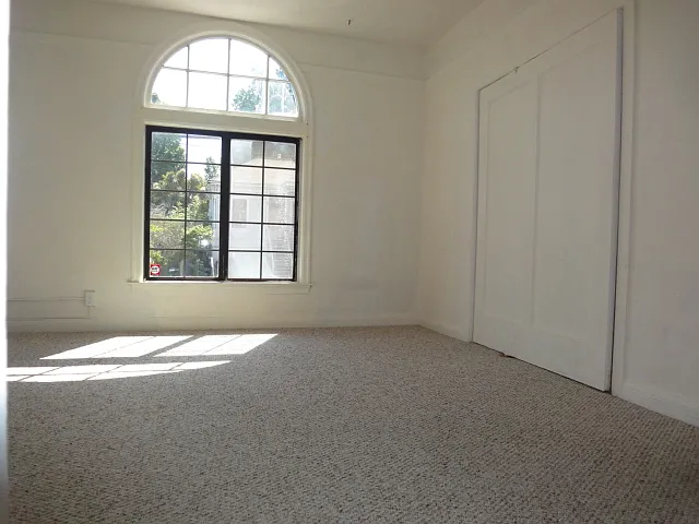 Curtis St — Photo 2