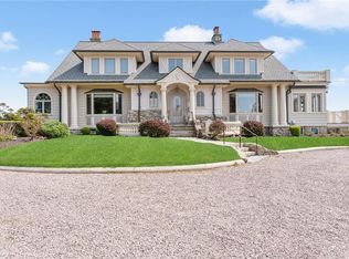 8 Manatuck Ave, Westerly, RI 02891