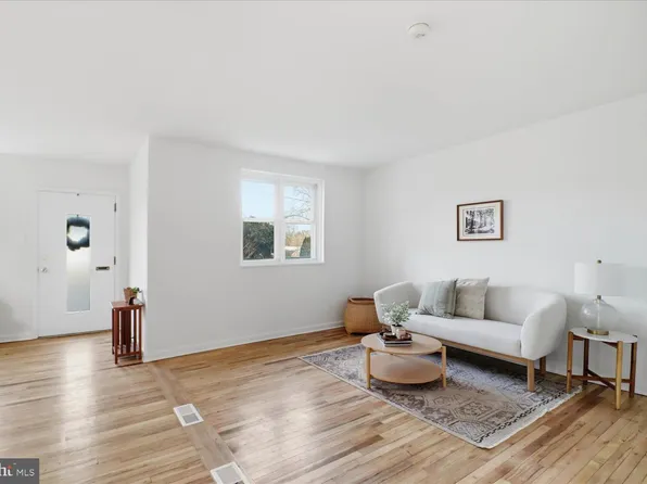 218 Hershey Ave, Lancaster, PA 17603