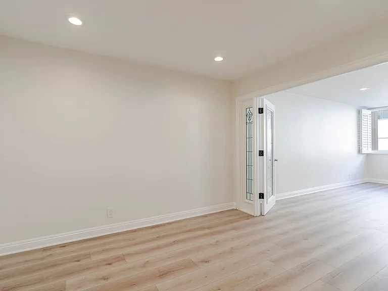 14141 Dickens St #211 — Photo 8