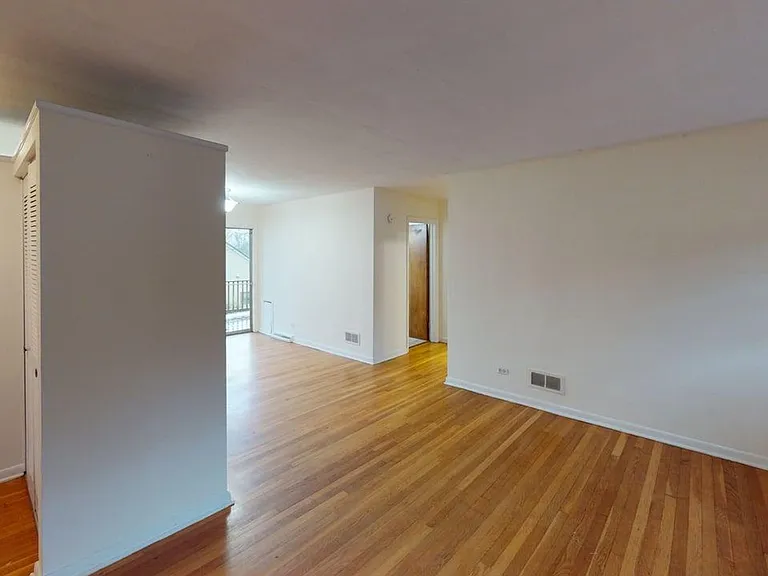 130 Apple Tree Rd — Photo 1