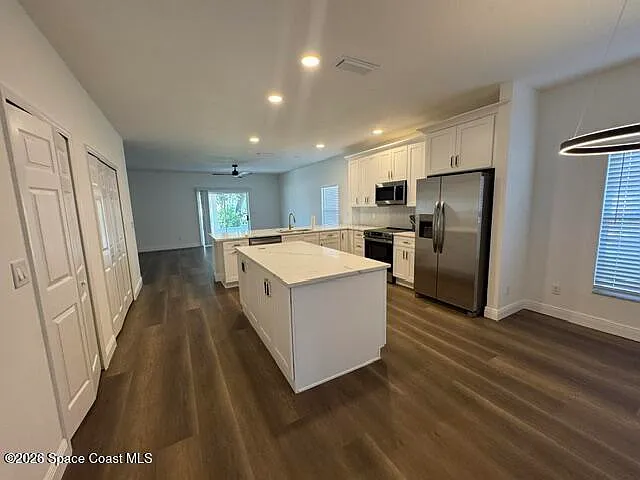 982 Villa Dr — Photo 8
