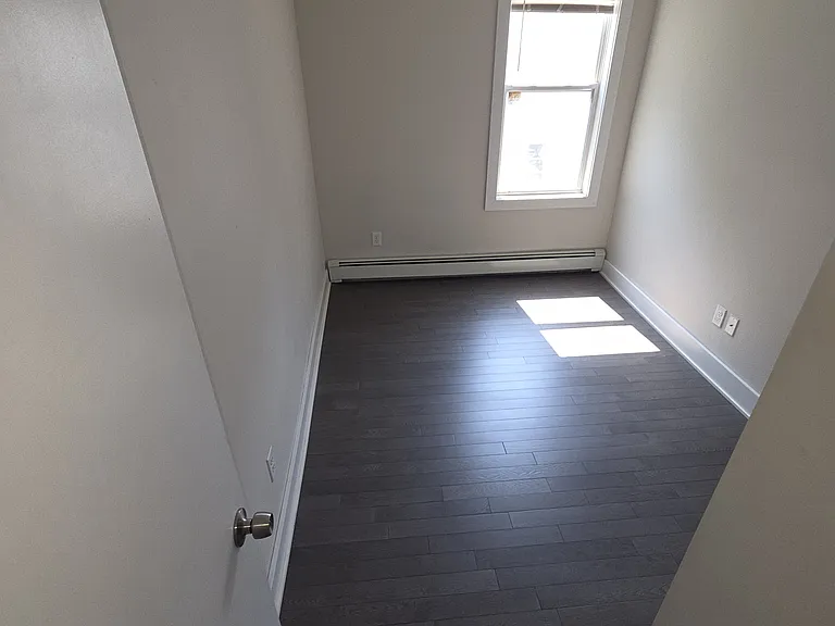 50 Stuyvesant Ave #2R — Photo 7