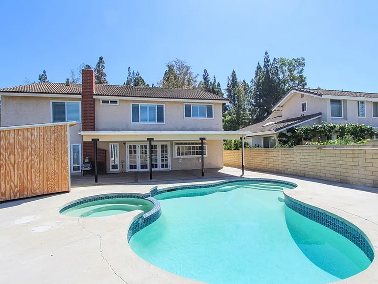 6331 E Via Arboles — Photo 95