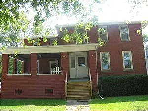 238 Niagara St photo 1