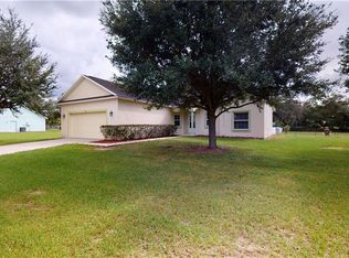 5211 Pancho Villa Ln, Plant City, FL 33566