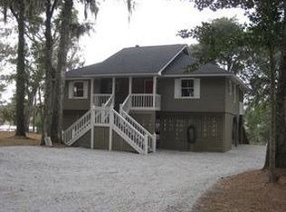 8386 Chisolm Plantation Rd, Edisto Island, SC 29438