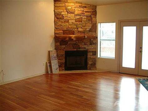 2nd image of 2052 Manzanita Dr