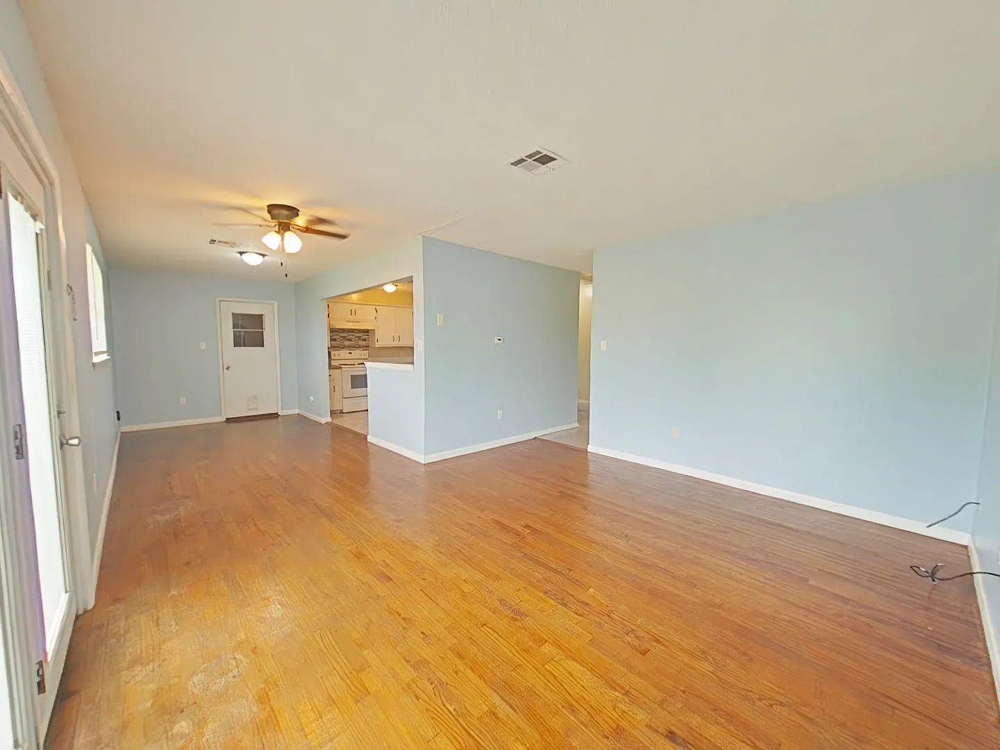 4456 NW Baltimore Ave — Photo 4