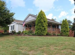 359 Karla Cir, Hendersonville, NC 28739