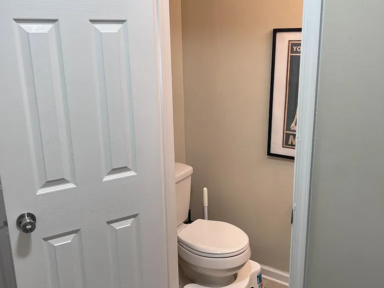 14856 Swallow Ct — Photo 18