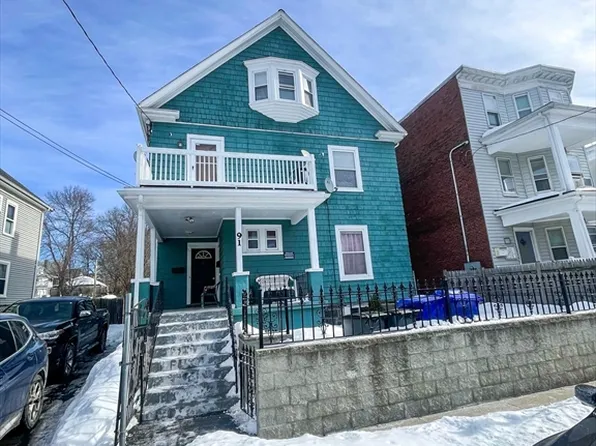 91 Whitfield St, Dorchester, MA 02124