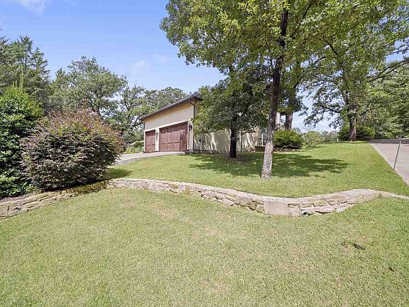 2nd image of 2913 Stewart Way